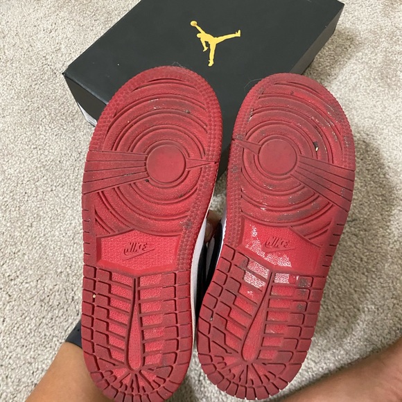 Jordan 1 Mid - Picture 5 of 5